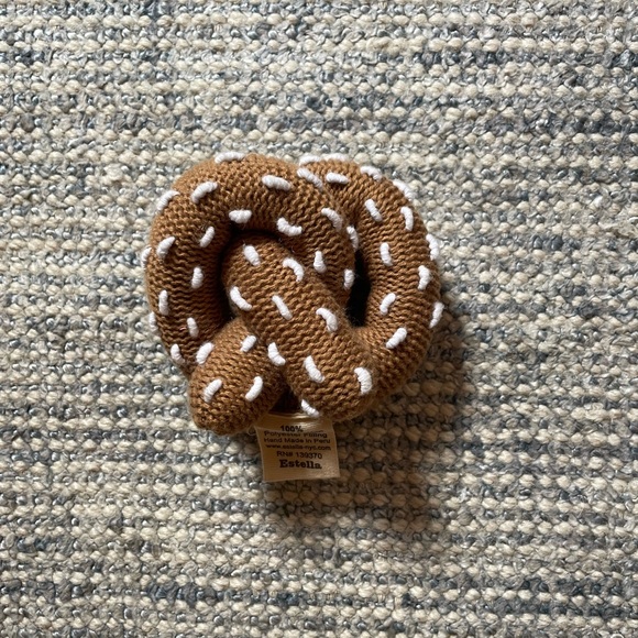 Estella NYC gift set: taxi blanket, pretzel and hot dog toys - Picture 7 of 11